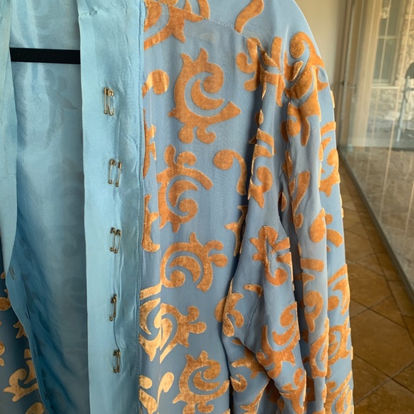 Alexandro Fratelli Robe - Picture 2 of 8